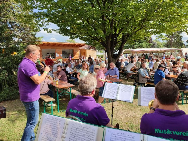 Mehr über den Artikel erfahren Breitenauer Wiesn