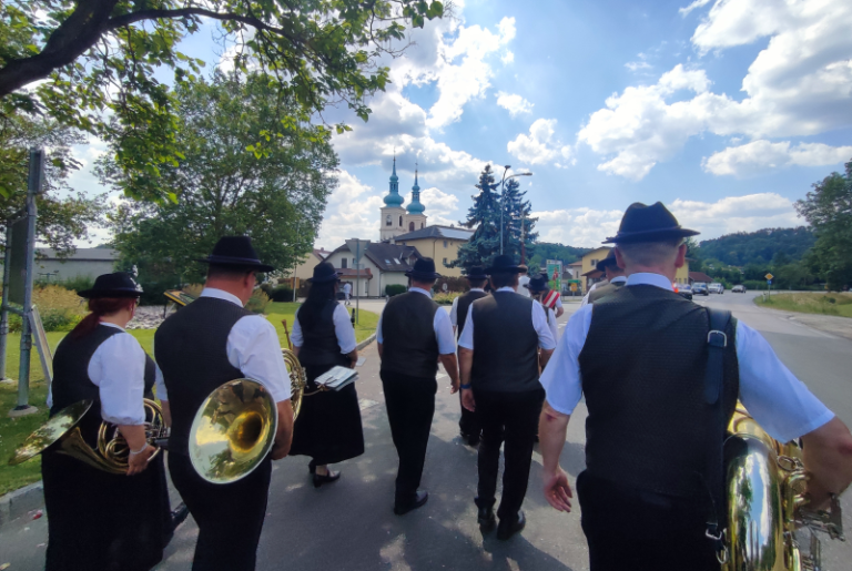 Mehr über den Artikel erfahren Fronleichnam in Schwarzau